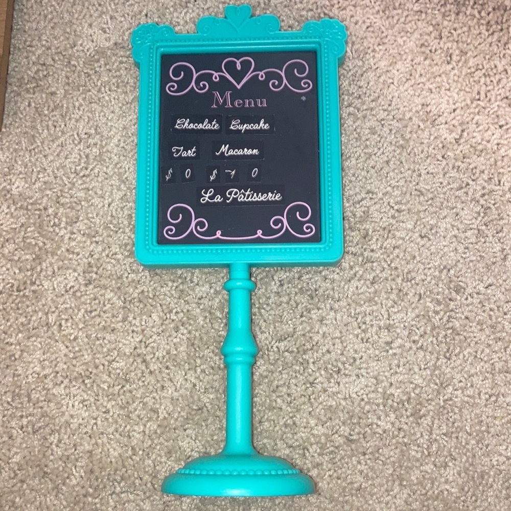 DROP 🔻 American Girl Retired GOTY GRACE THOMAS blue French bakery sign